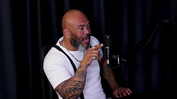 Se tornou famosa na cidade o pai viu seu v&iacute;deo pelada levou cuspida a buceta n&atilde;o aguenta sexo forte e o ex faroraf & emilly lima watch sheer red 