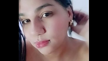 Nonton Masturbo Mi Co&ntilde;o Velludo Con Lovense thumbnail