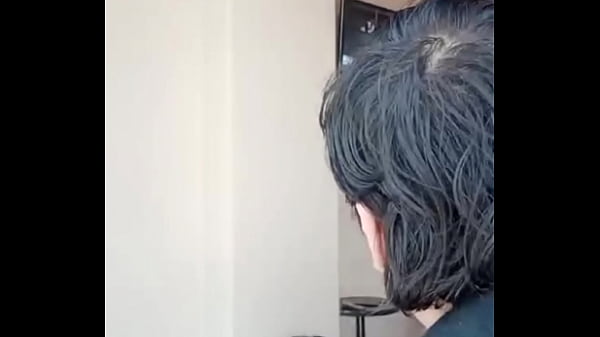 Play MP4 - &iexcl;Que buena uniformada&excl; Paso al consultorio y me da una mamada de los Dioses&period; SI SE&Ntilde;ORITA VOY A LLEGAR MUCHAS VECES Y A SER SU CLIENTE&period;&period;&period; DIGO SU PACIENTE FIEL&comma; SOLO D&Eacute;JEME AGARRARLE M&Aacute;S EL CO&Ntilde;O&excl;&excl;