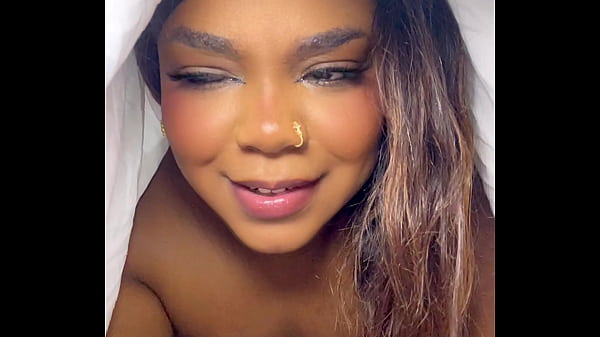 Play MP4 - Mi hermanastra me sorprende follando y se une para recibir mi enorme polla