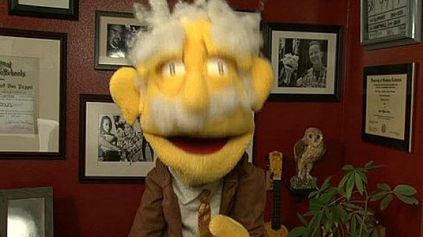 Nonton Cute Redhead Fucked Hard On Sofa thumbnail