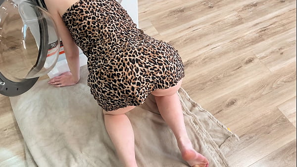 Brazenly Fucked Stepmom Who Stuck In The Washing Machine - Russian Amateur With Conversation thumbnail