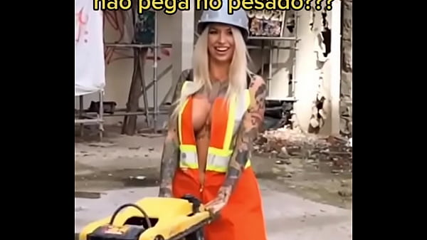 Algu&eacute;m sabe o nome dessa loira perfeita 