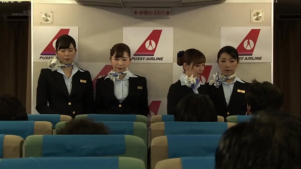 Play MP4 - &num;1「制服・下着・全裸」でおもてなし　またがりオマ〇コ航空 11　デカ尻便