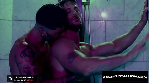 Muscle Hunk Chris Damned Does In Jock 