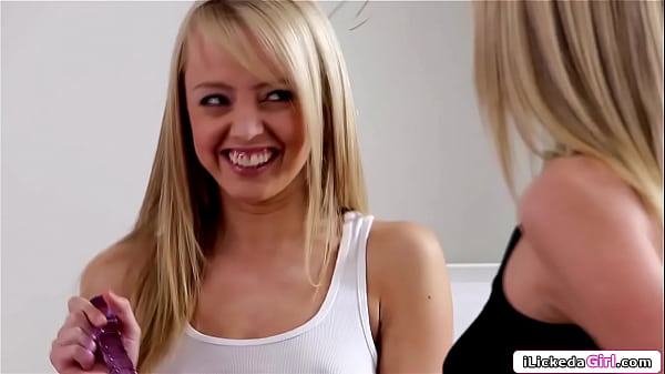 iLickedaGirl com A blonde lesbian fucks bff with a dildo