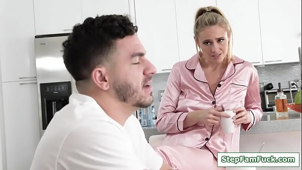 StepFamFuck com Guy licks thenfucks big tits_step aunt