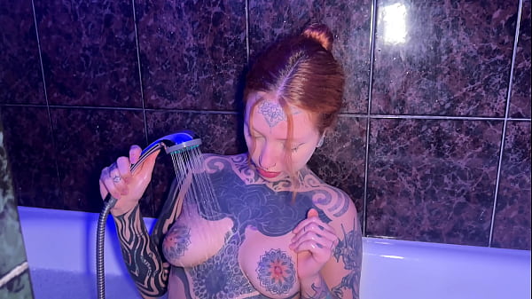 Hot tattooed slut gets fucked wildly in the bathtub katse