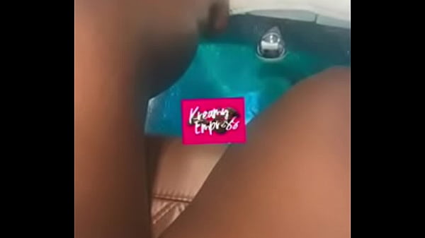 Nonton Eat Up Bitches thumbnail