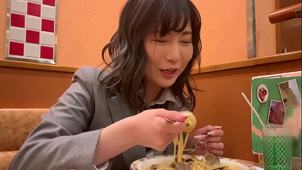 ハメ撮り 現役水泳部18歳 育ち過ぎH乳を揺らしながらのゴム無しセックス おまんこが気持ち良すぎてうっかり中出し スク水からこぼれるHカップ 3oAVx9p