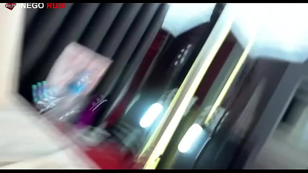 Play MP4 - Esposa deu para o preto do pau grande e grosso marido com ci&uacute;mes e tes&atilde;o come ela tamb&eacute;m - Esposa puta merece rola grande e grossa