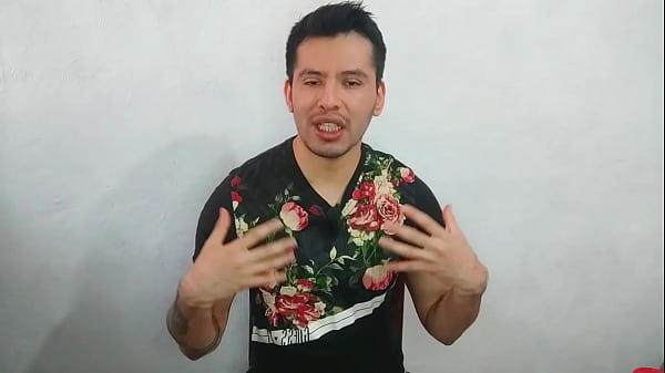 Follando con mi dildo de 23cm a mi maestro de zumba! 