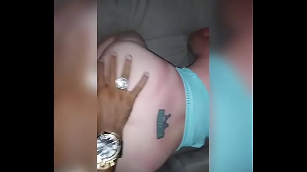 Fis exibicionismono carro na favela e fui pra casa do amigo e dei meu cusinho Bolt jones