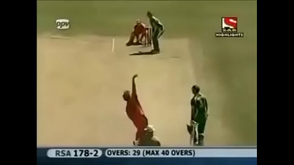 Nonton Hello thumbnail