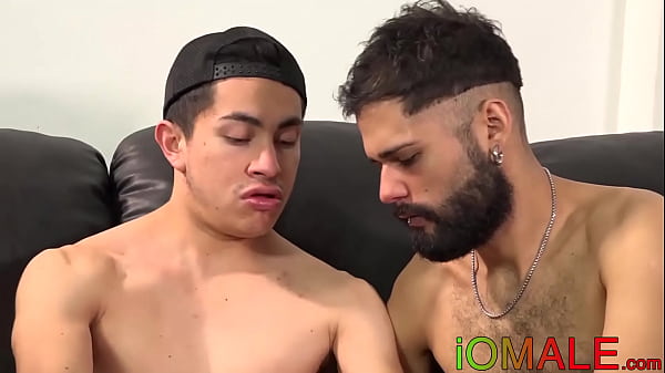 Latino cum sprayed after raw doggystyle 