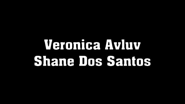 Nonton The Mature Girl Rubs Her Pussy While Fucking And The Teen Moans And Squirms But They All Cum! thumbnail