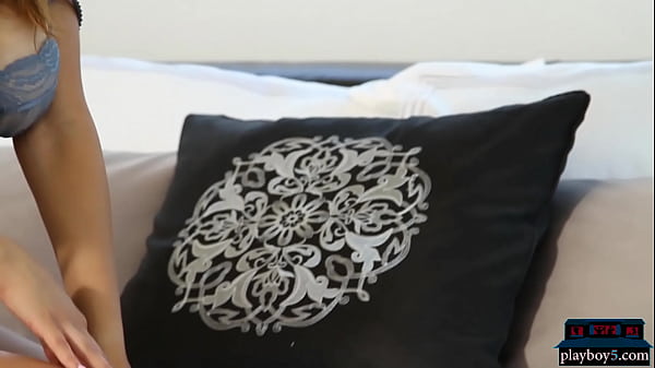 Big natural boobslatina MILFmodel solo striptease porn