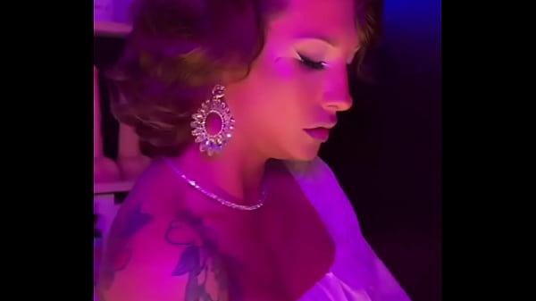 My hot look before party on the boat last weekend #makeup #trans #look #hot #neon #manyvids
