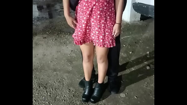 Latina puta se la mama al scream en halloween 