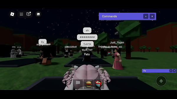 Jugando roblox de chill con una amiga