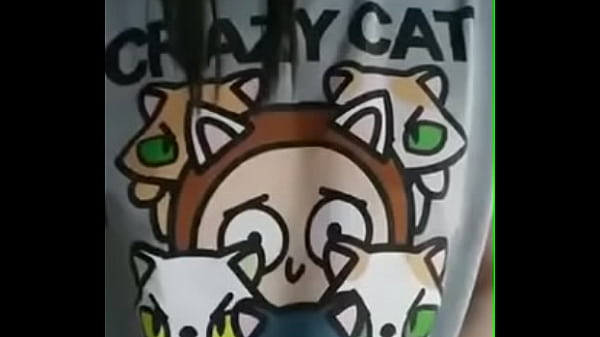 Nonton Young Bitch thumbnail