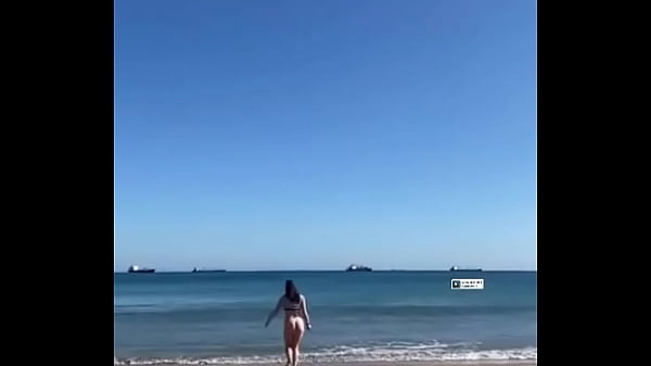 Awesome girl big ass beach 