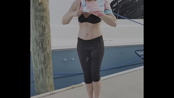 Nonton Big Boats Little Boobs thumbnail