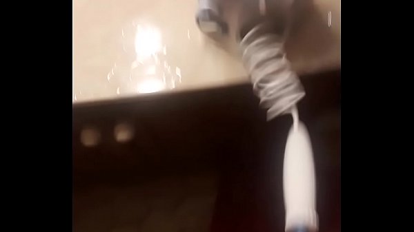 Play MP4 - 20y old fills bladder with Qt&period; of water