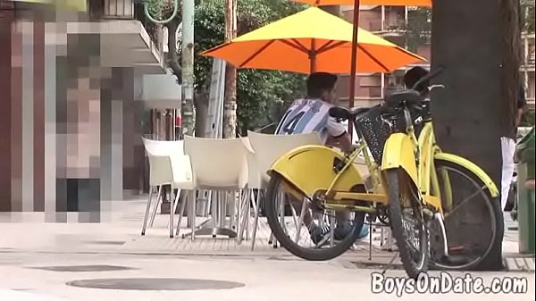 Play MP4 - Cycling boyfriends get dirty in a shower