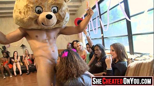 21 I saw your girl sucking a stripper's_dick!41