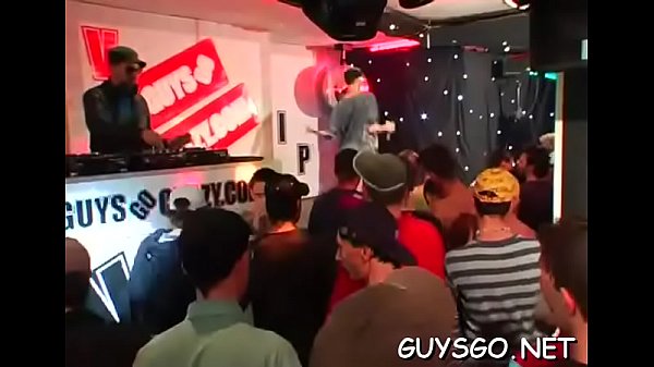 Ripped men get horny and stiff and engulf each other off