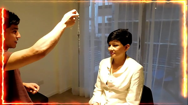 Doctora Psiquiatra Cojida Por Pacientes Luego De Mentirle thumbnail