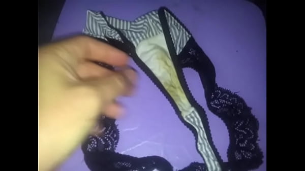 El tanga sucio de mi novia