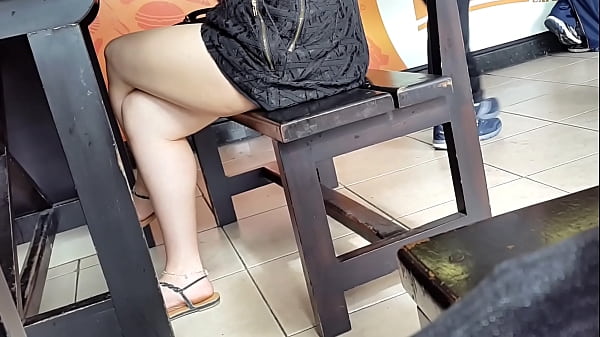 Espiando piernas spy legs 