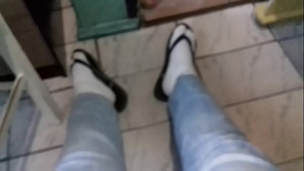 Me excitando de chinelo e meia muito tes&atilde;o! Ultima parte 