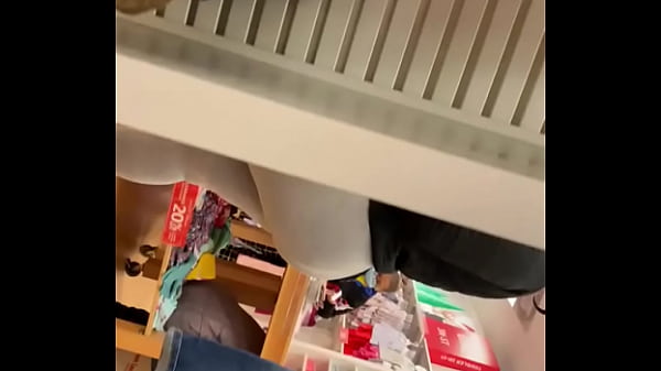 Booty in grey leggings 