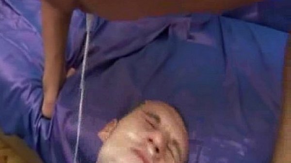 Gay stud drawning his lovers face with big cream 