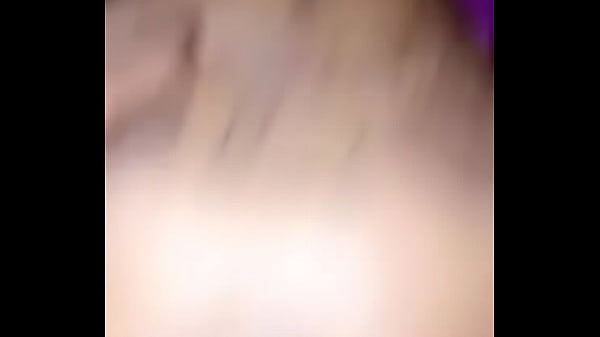 Play MP4 - Digging her out outside