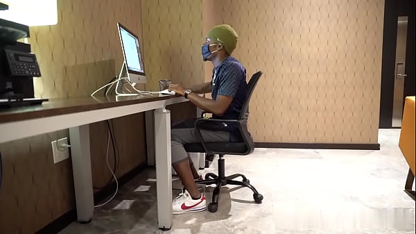 Nonton 2 Cock Whores Suck Dick Through Masks : Social Distancing thumbnail