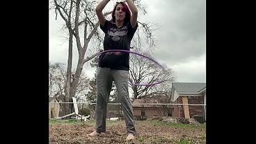 Beginner hoop tricks with a hobby hooper 