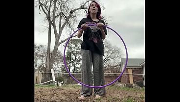 Beginner hoop tricks with a hobby hooper