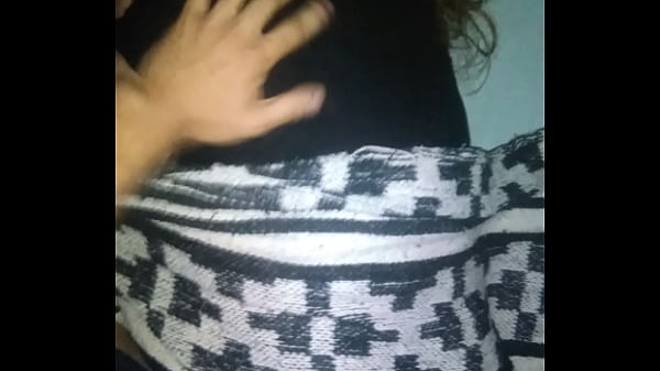 Play MP4 - Manoseo a mi novia un rato por la noche