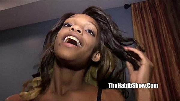 chiraq 19yr redboned sexy freak fucked in the hood 