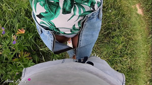 Follow Me & Fuck Me - Cum on the Big Ass_Tiny Girlfriend Outdoor