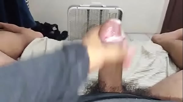 Eyaculando exhibiendo verga por whatsapp