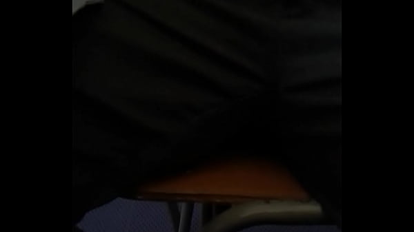 Chico expone su rabo 