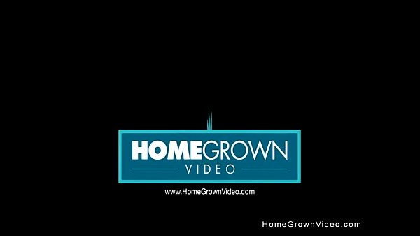 Nonton Deep Throating Huge Cock thumbnail