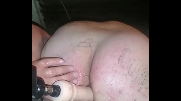 Полный разъёб толстой задницы и глубой глотки русского гея секс-машиной! thumbnail