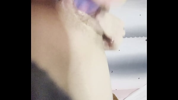 Rosssmexicanaof que rico me meto mi dildo ocupo verga estoy muy caliente dildo de colores brillante