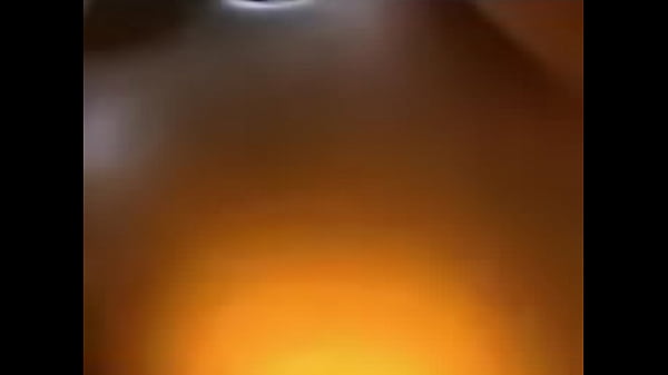 Ninfetinha liberando o cuzinho para o amigo  mpeg4 